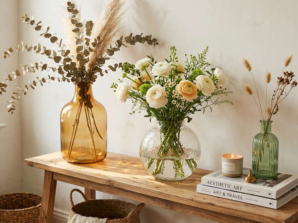 Glass Vase Decoration Ideas – A Simple Guide for Every Indian Home