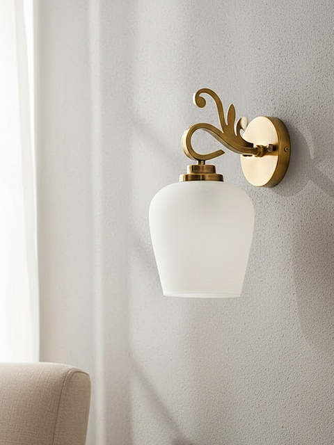 Heritage Glow Brass Wall Sconce