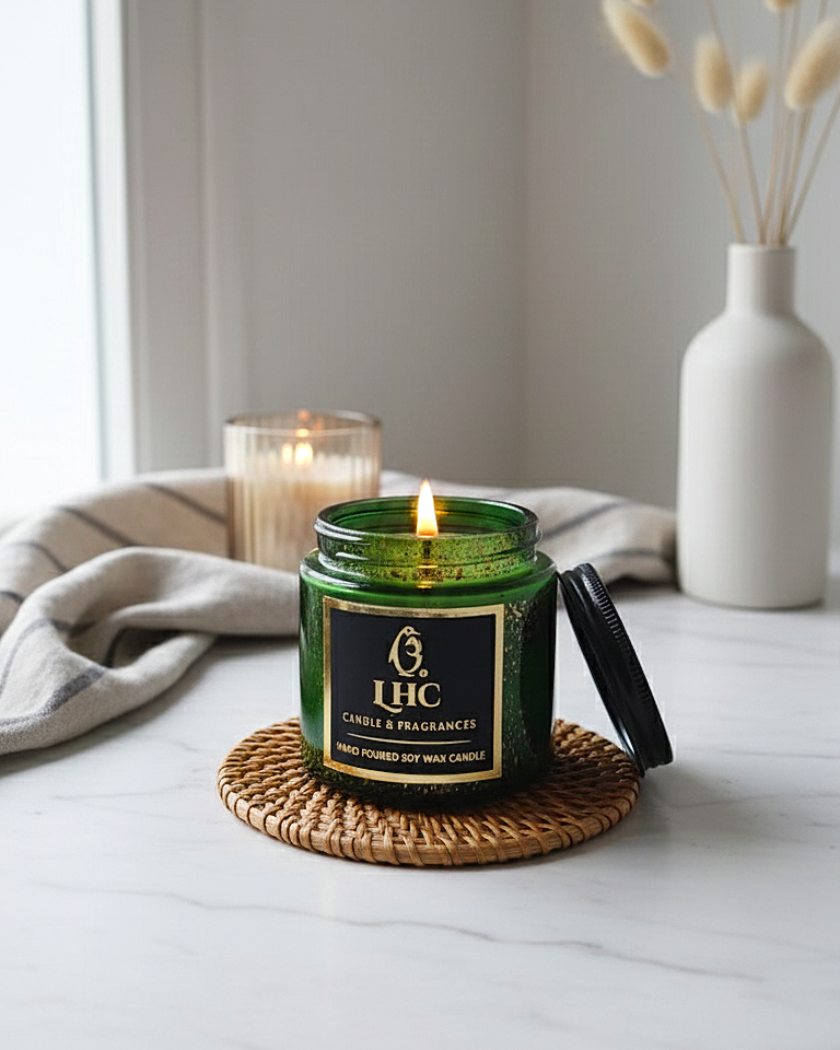 Luxury Golden Brush Stroke Patterned Soy Wax Candle With Black Metal Lid (Green)