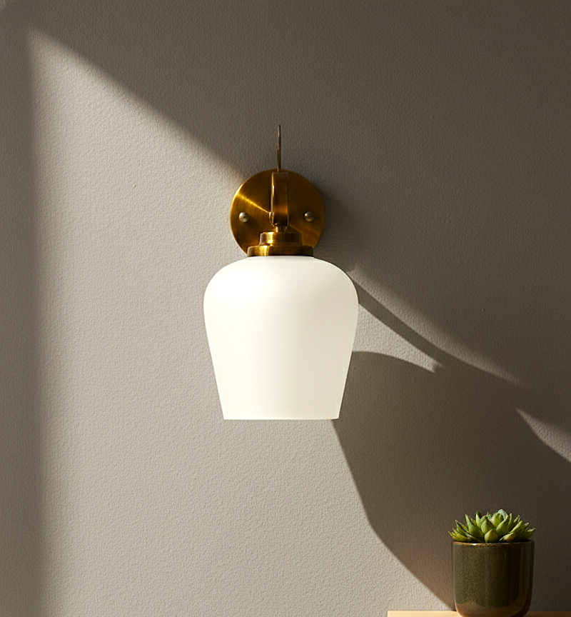 Heritage Glow Brass Wall Sconce