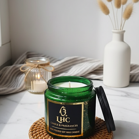 Luxury Golden Brush Stroke Patterned Soy Wax Candle With Black Metal Lid (Green)